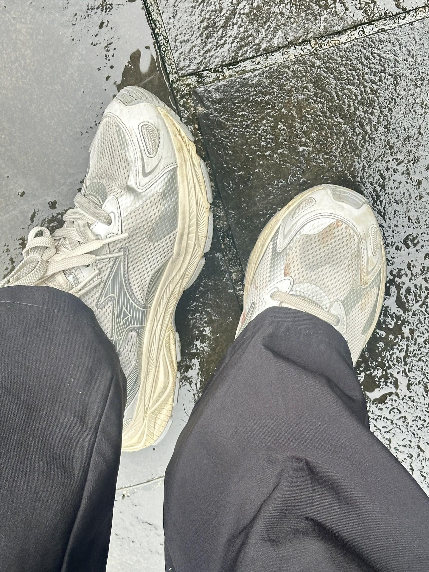 穿这双鞋去爬山还是要注意⚠️